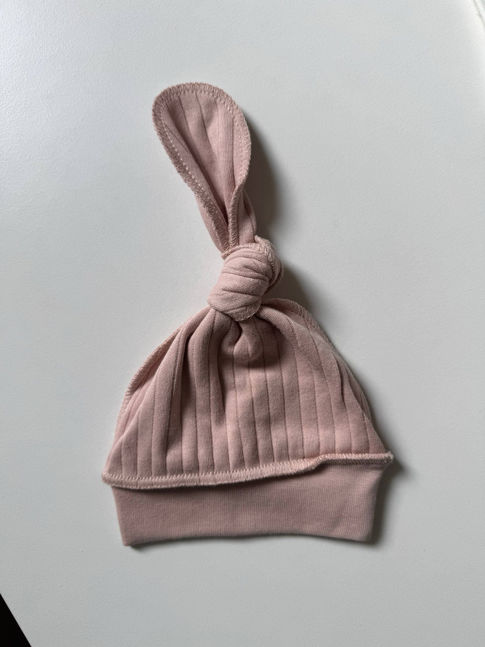 Шапочка для новонароджених інтерлок - Головне фото | Дитячий одяг Store Olivka