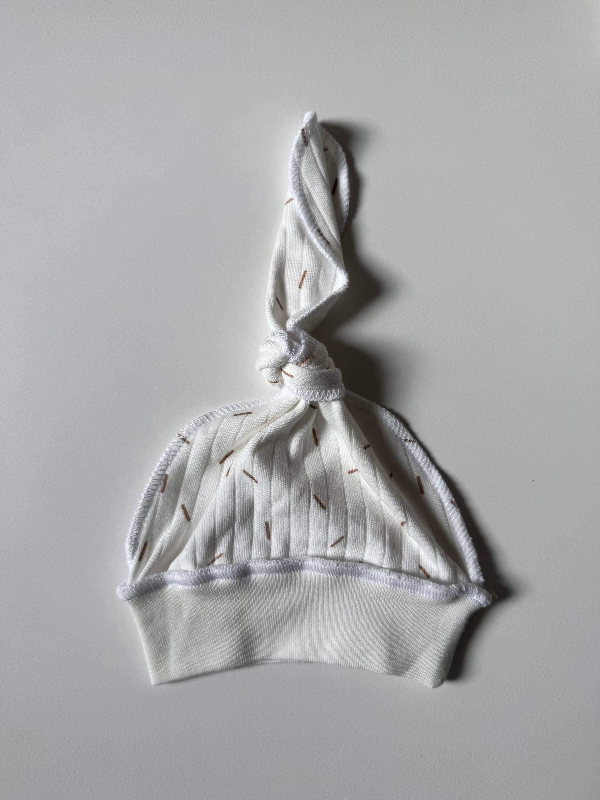 Шапочка для новонароджених інтерлок - Головне фото | Дитячий одяг Store Olivka