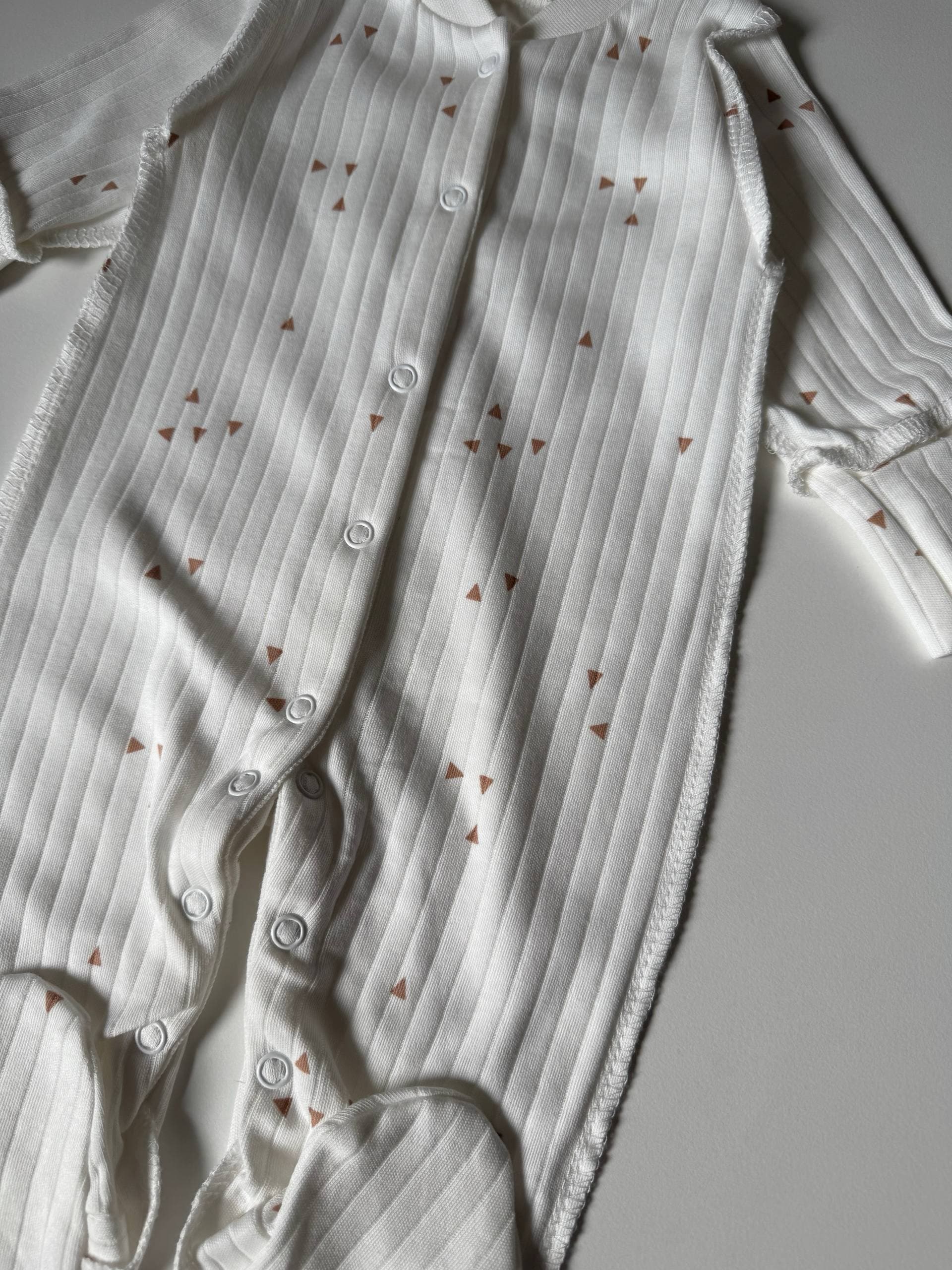 Чоловічок для новонароджених інтерлок 56-62 - Фото 2 | Дитячий одяг Store Olivka