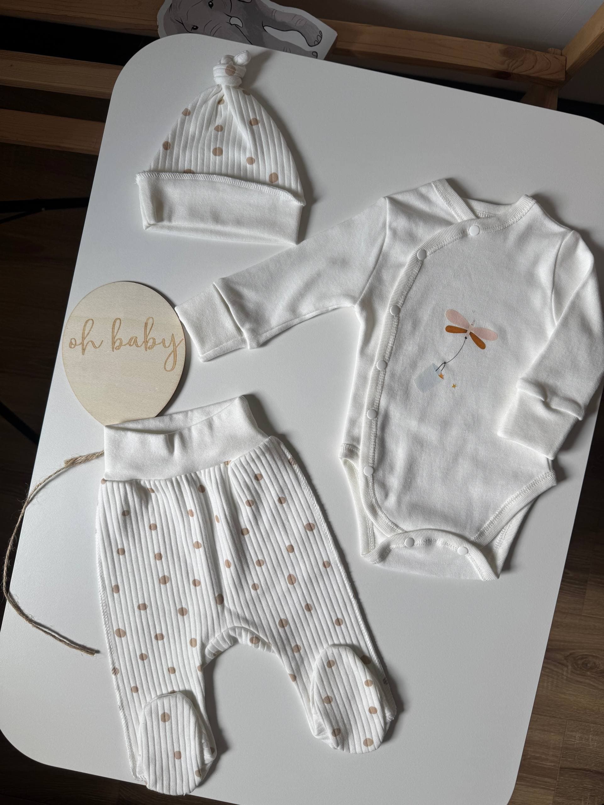 Комплект для новонароджених інтерлок 56 боді, повзунята та шапочка